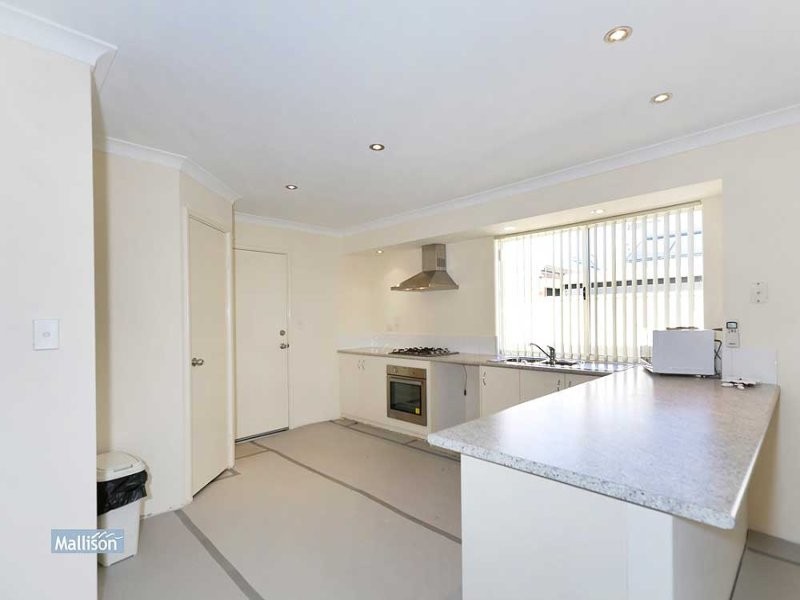 6 Escalona Turn, Seville Grove WA 6112