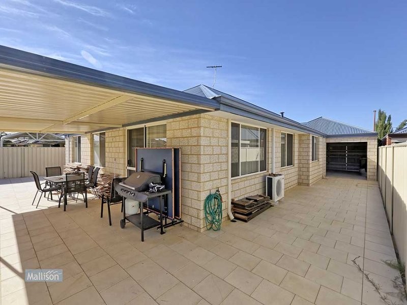 6 Escalona Turn, Seville Grove WA 6112