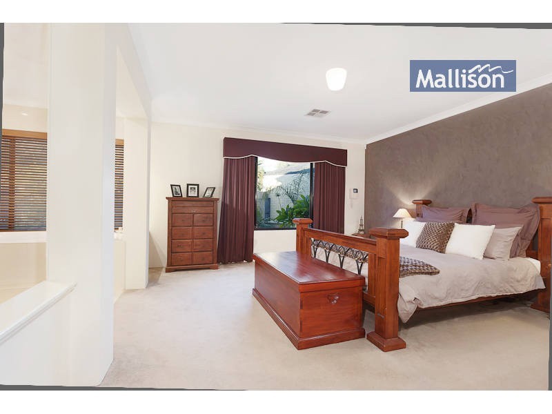 18 Ambleside Way, Canning Vale WA 6155