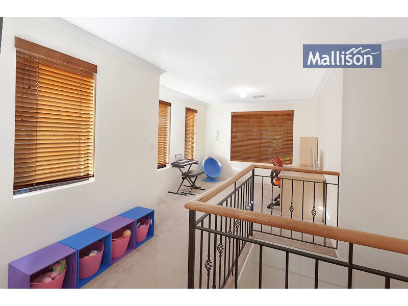 18 Ambleside Way, Canning Vale WA 6155