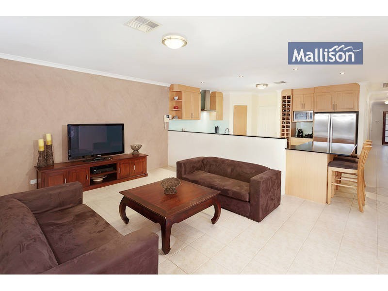 18 Ambleside Way, Canning Vale WA 6155