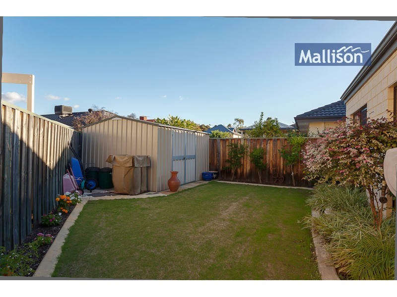18 Ambleside Way, Canning Vale WA 6155
