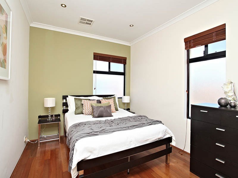 20 Ambleside Way, Canning Vale WA 6155