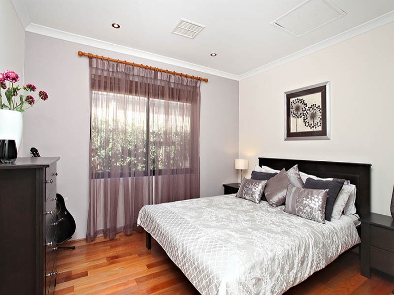 20 Ambleside Way, Canning Vale WA 6155