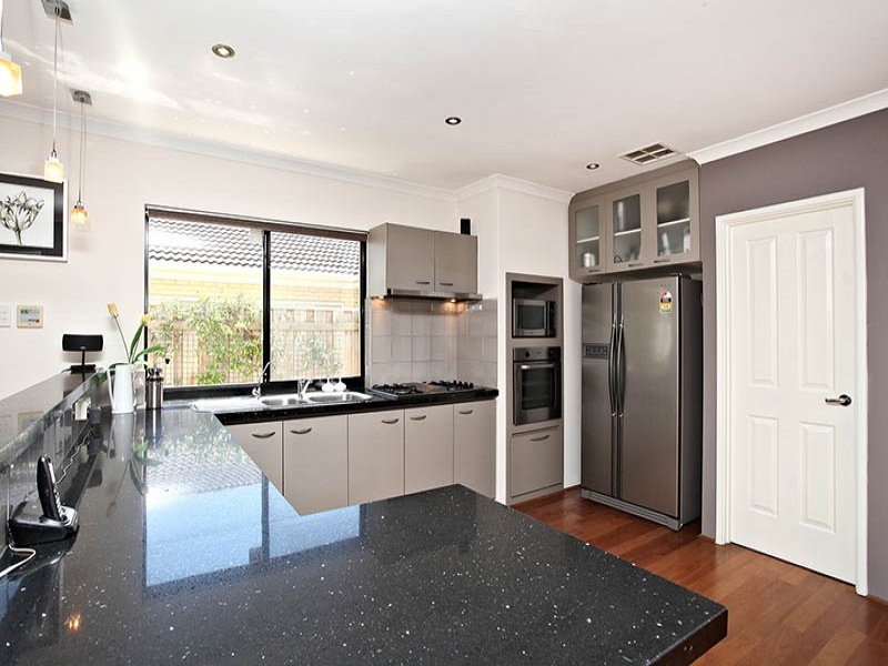 20 Ambleside Way, Canning Vale WA 6155