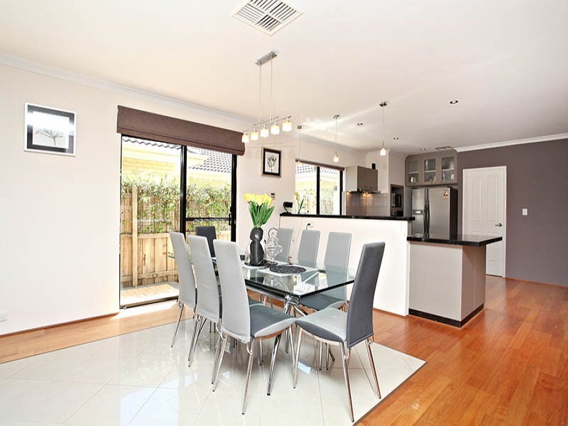 20 Ambleside Way, Canning Vale WA 6155