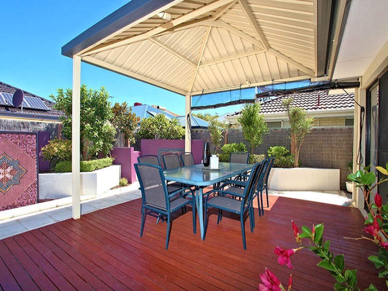 20 Ambleside Way, Canning Vale WA 6155