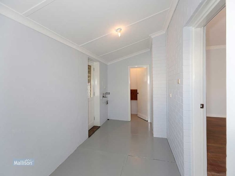 3003 Albany Highway, Kelmscott WA 6111