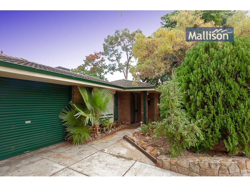 66 Grenadier Drive, Thornlie WA 6108