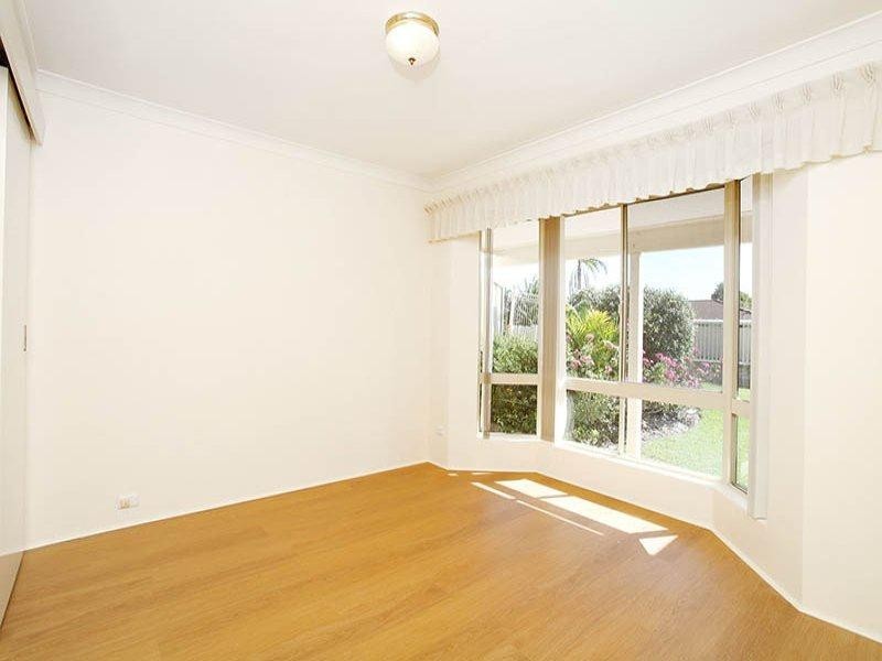 4 Explorer Drive, Thornlie WA 6108