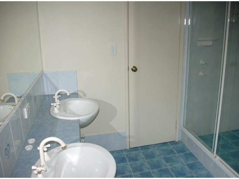 7 Coolbarro Lane, Redcliffe WA 6104