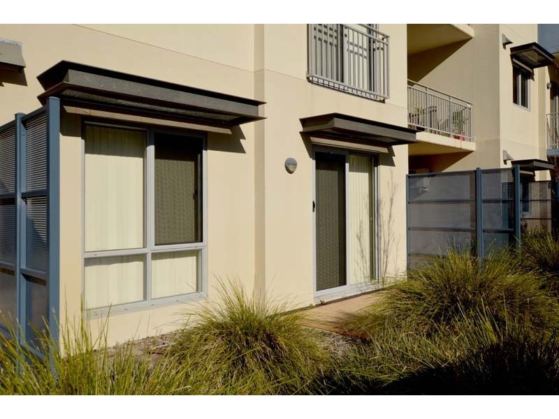 12/6 Ibera Way, Success WA 6164