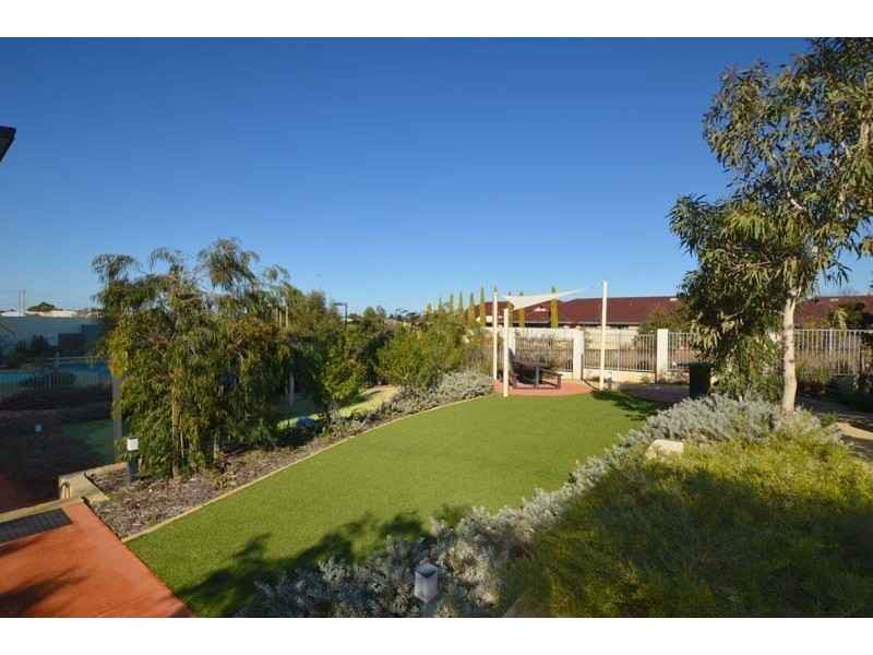 12/6 Ibera Way, Success WA 6164