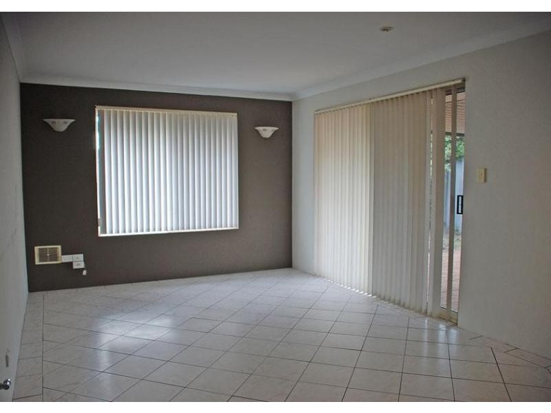 17 Barraberry Retreat, Canning Vale WA 6155