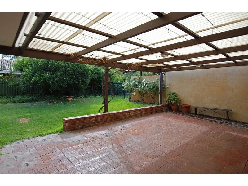 8 Damepattie Drive, Willetton WA 6155