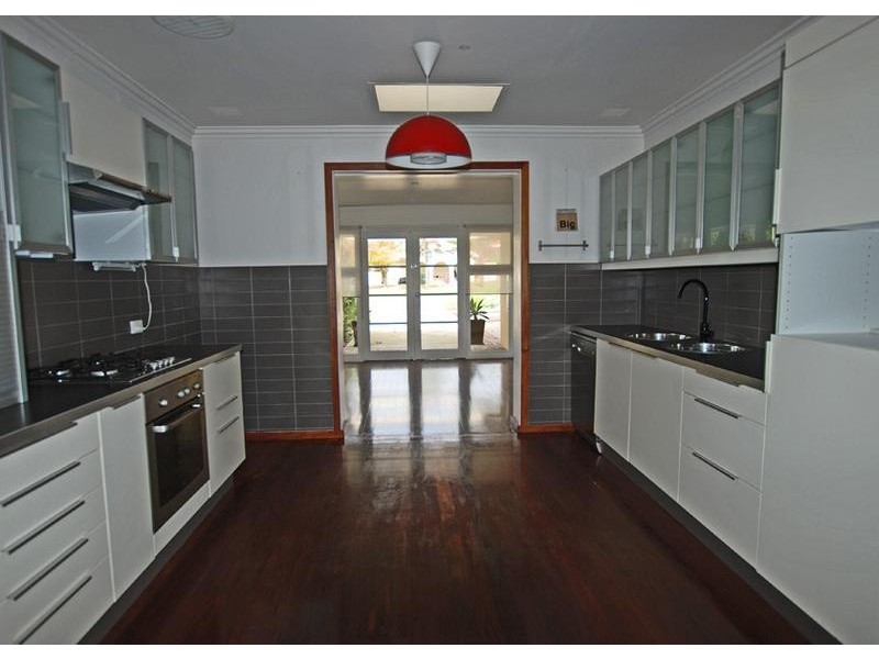 A/8 Rankin Way, Booragoon WA 6154