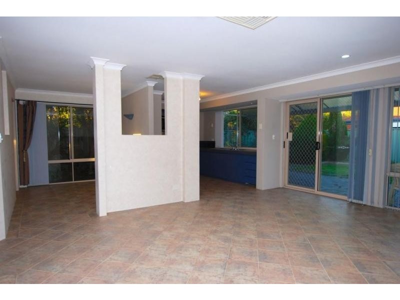 8 Molloy Circuit, Atwell WA 6164