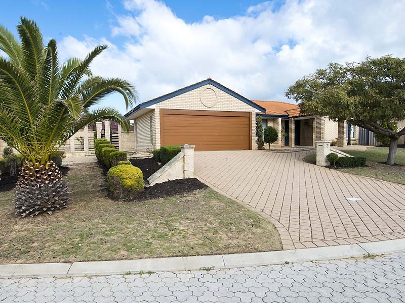 3 Delphi Place, Coogee WA 6166
