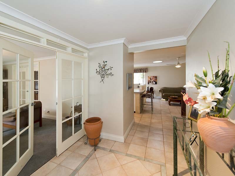 3 Delphi Place, Coogee WA 6166