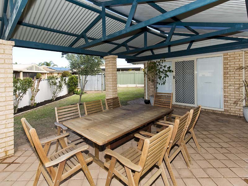 3 Delphi Place, Coogee WA 6166