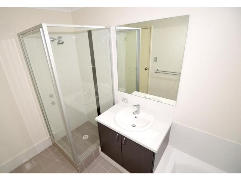 81 Bellas Circuit, Piara Waters WA 6112