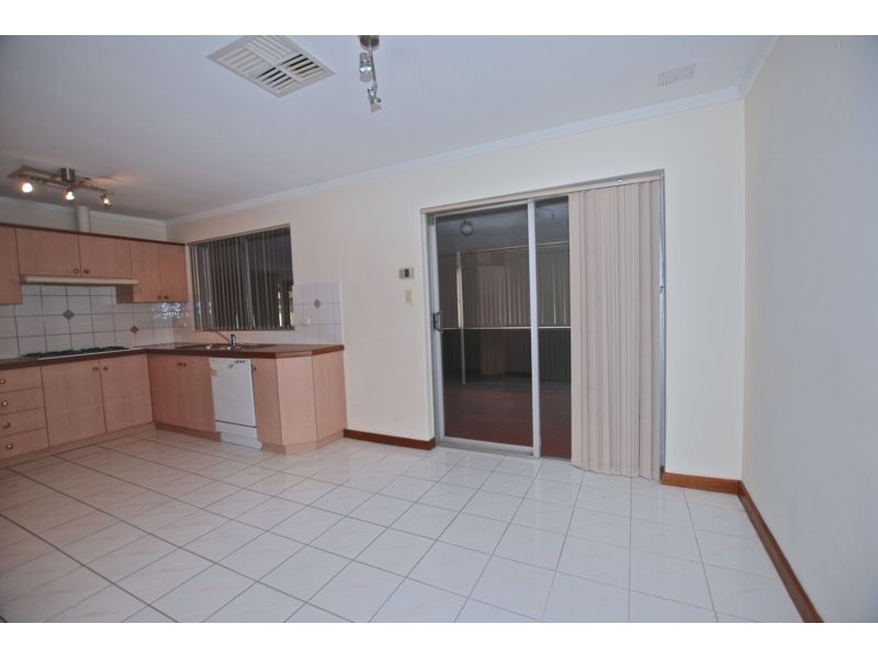 23 Loris Way, Kardinya WA 6163