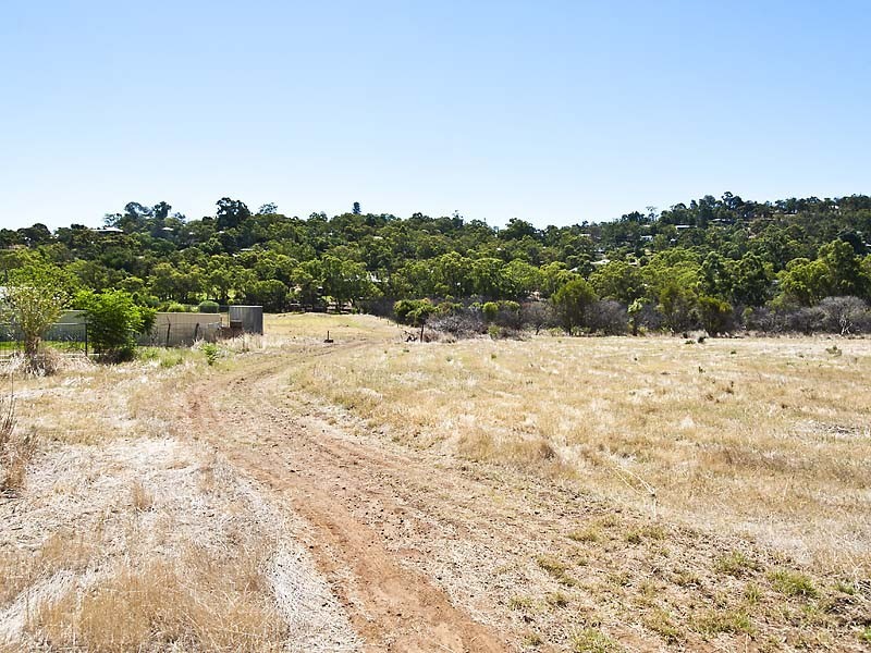 31 Armstrong Road, Kelmscott WA 6111