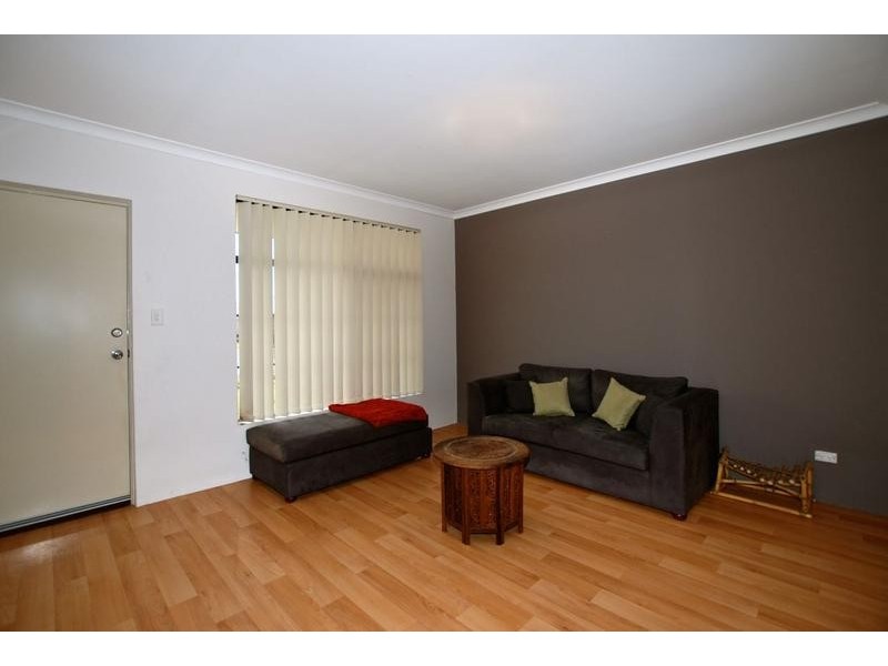 35 Camden Boulevard, Aubin Grove WA 6164