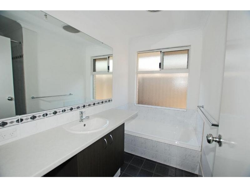 45 Flametree Boulevard, Harrisdale WA 6112