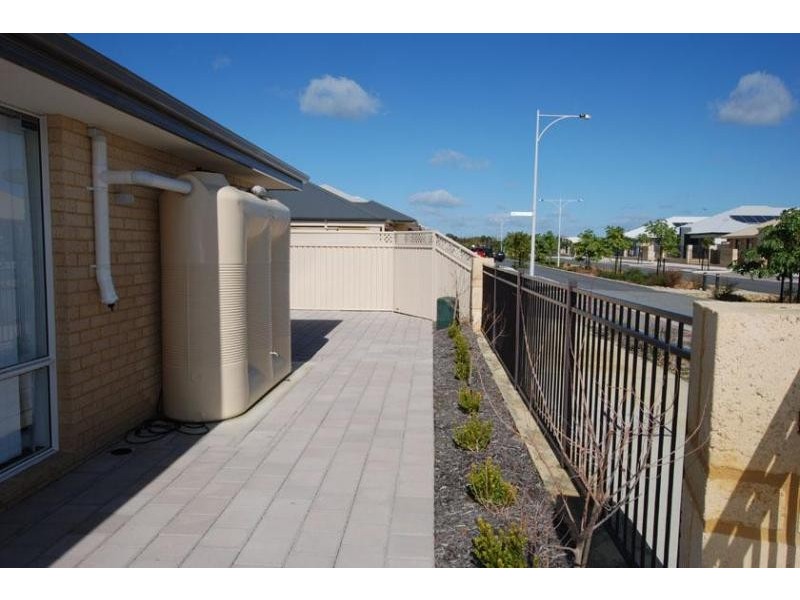 45 Flametree Boulevard, Harrisdale WA 6112