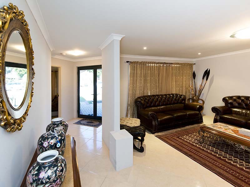 9 Montgomery Lane, Langford WA 6147