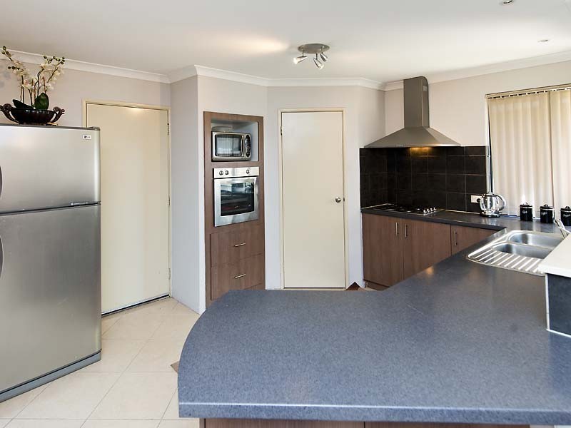 9 Montgomery Lane, Langford WA 6147