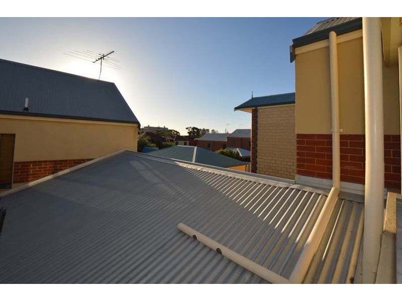 4/94 Hampton Road, Fremantle WA 6160