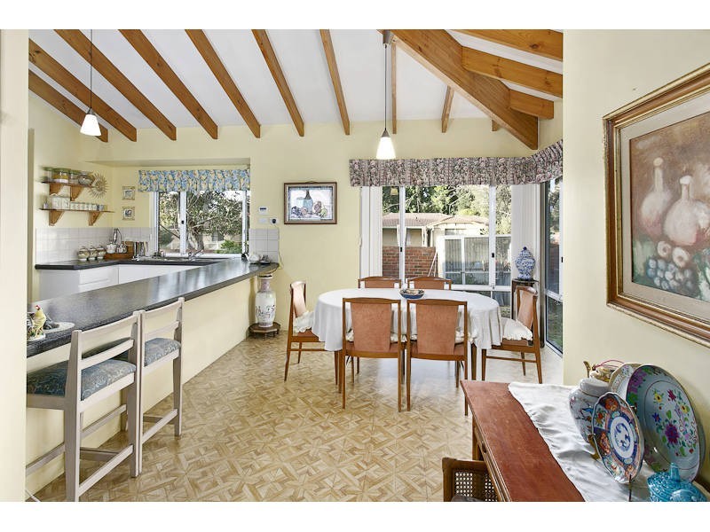 2 Discovery Drive, Thornlie WA 6108