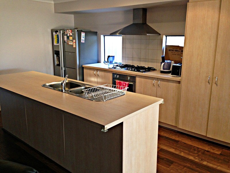 48 Dumbarton Road, Canning Vale WA 6155