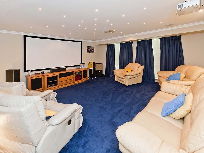 44 Pebble Bush Drive, Canning Vale WA 6155