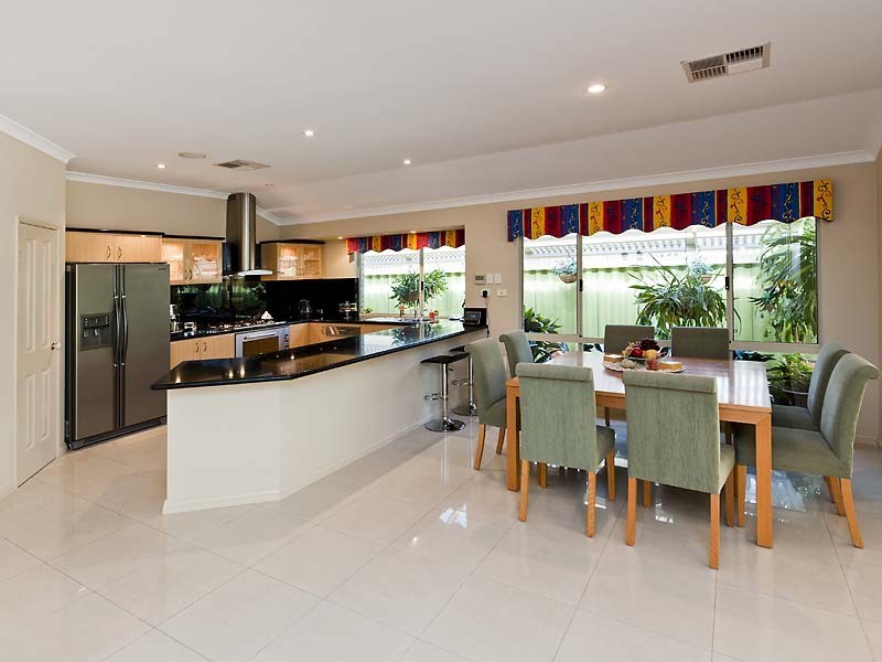 44 Pebble Bush Drive, Canning Vale WA 6155