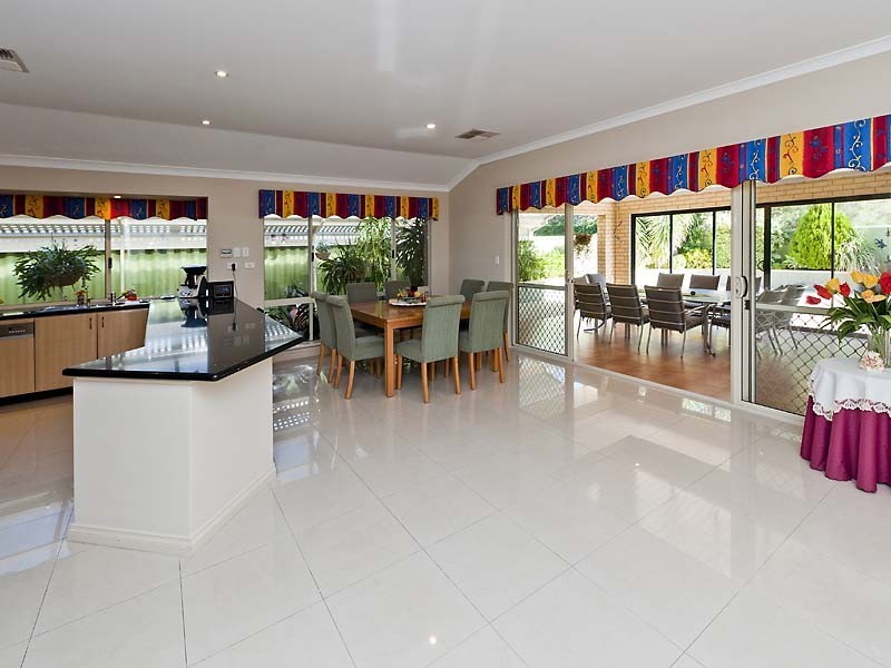 44 Pebble Bush Drive, Canning Vale WA 6155