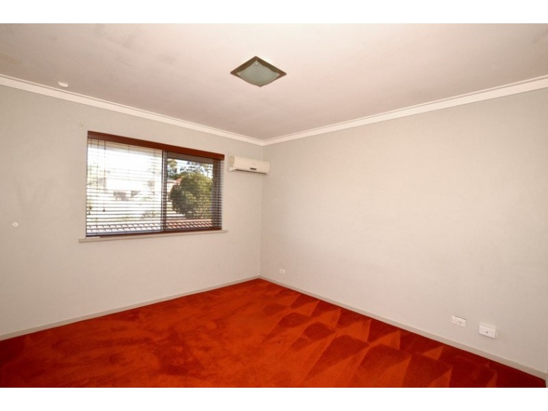 6/80 Samson Street, White Gum Valley WA 6162