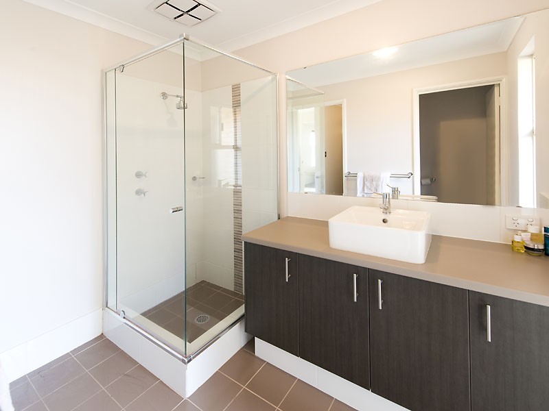 23 Dortmund Gardens, Piara Waters WA 6112