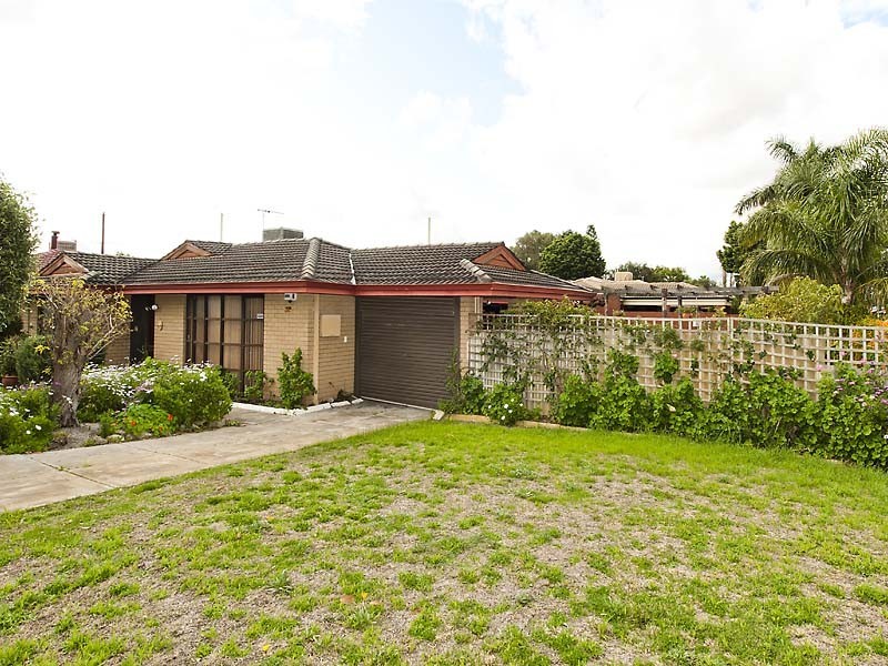1 Mayo Court, Parkwood WA 6147