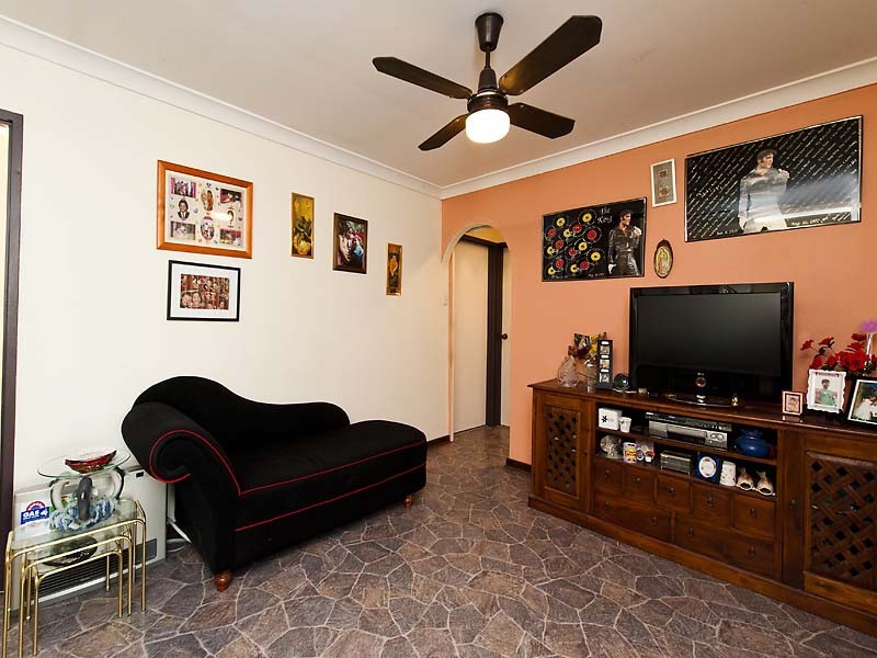 1 Mayo Court, Parkwood WA 6147