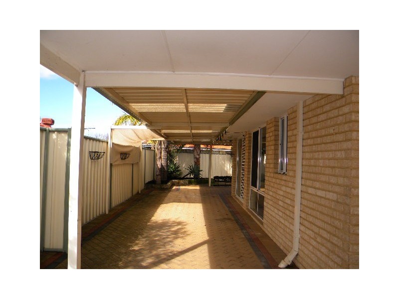 5 Curry Court, Huntingdale WA 6110