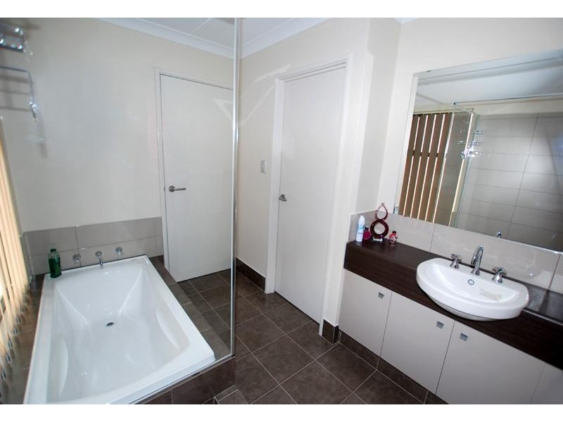 3 Oakleigh Pass, Harrisdale WA 6112