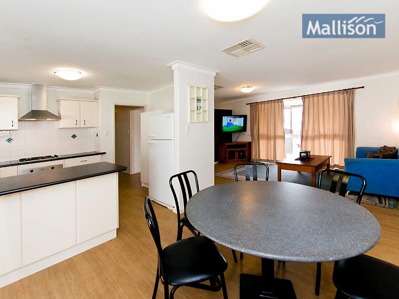 42 Wilfred Road, Thornlie WA 6108