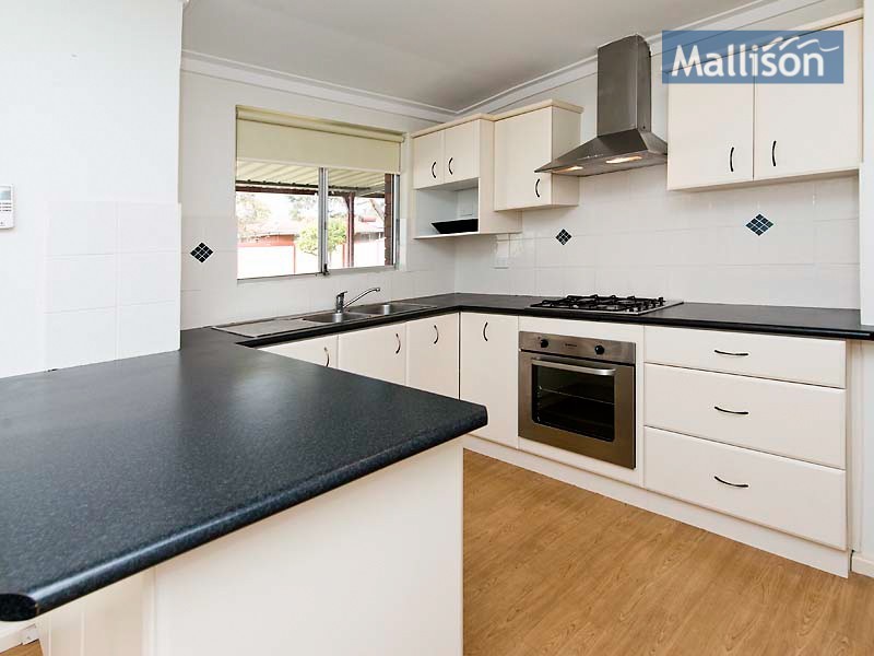 42 Wilfred Road, Thornlie WA 6108