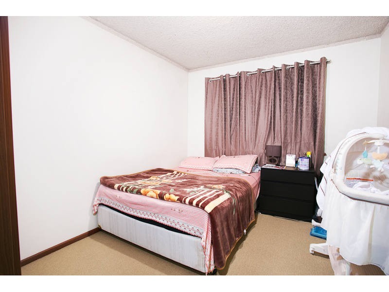 2/4 Ryrie Avenue, Como WA 6152