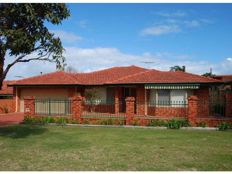 14a French Road, Melville WA 6156