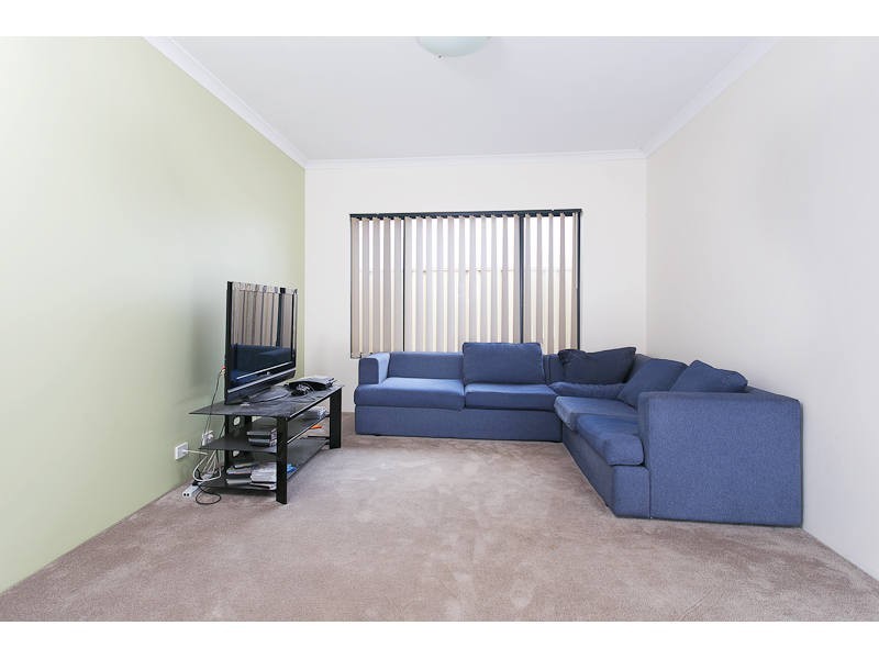 7 Campaspe Drive, Success WA 6164