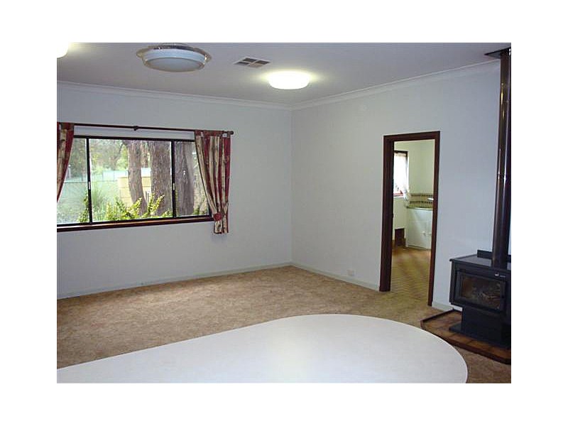 10 Northward Rd, Roleystone WA 6111